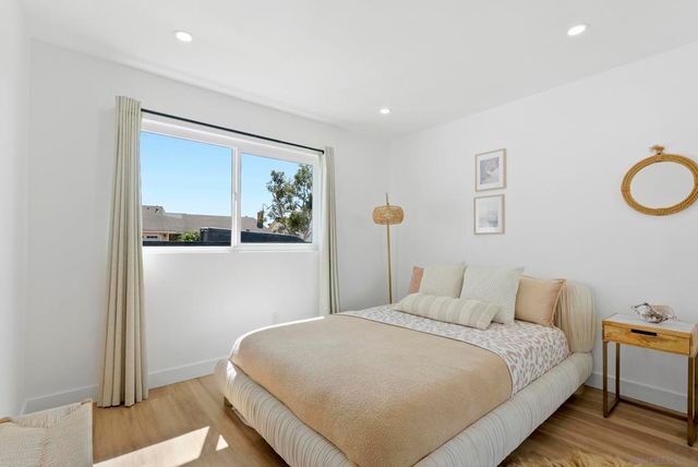 1110 Sea Village Dr, Cardiff By The Sea, CA 92007