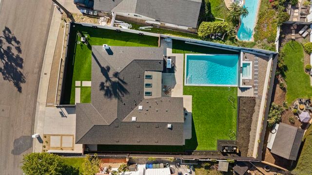 1110 Sea Village Dr, Cardiff By The Sea, CA 92007