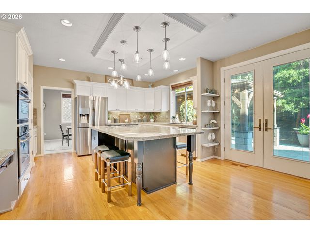 11450 Sw JACKIE Ct, Portland, OR 97224