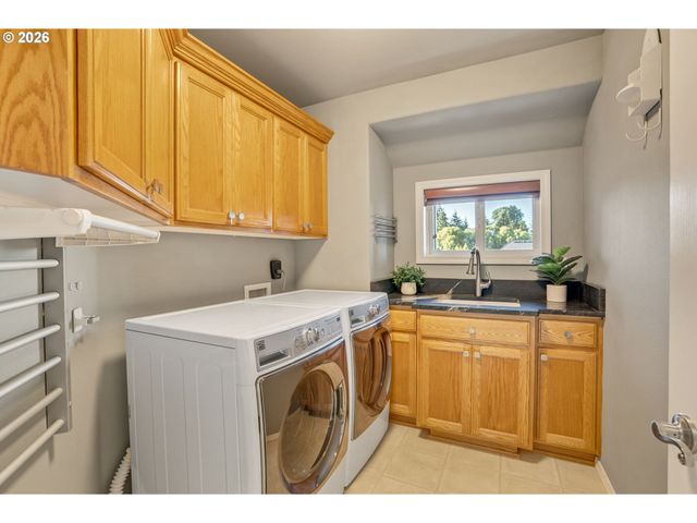11450 Sw JACKIE Ct, Portland, OR 97224