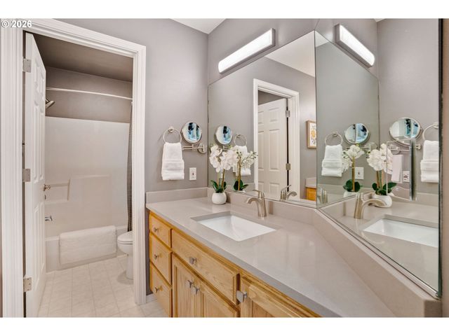 11450 Sw JACKIE Ct, Portland, OR 97224