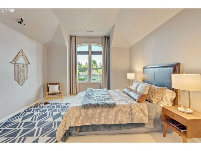 11450 Sw JACKIE Ct, Portland, OR 97224