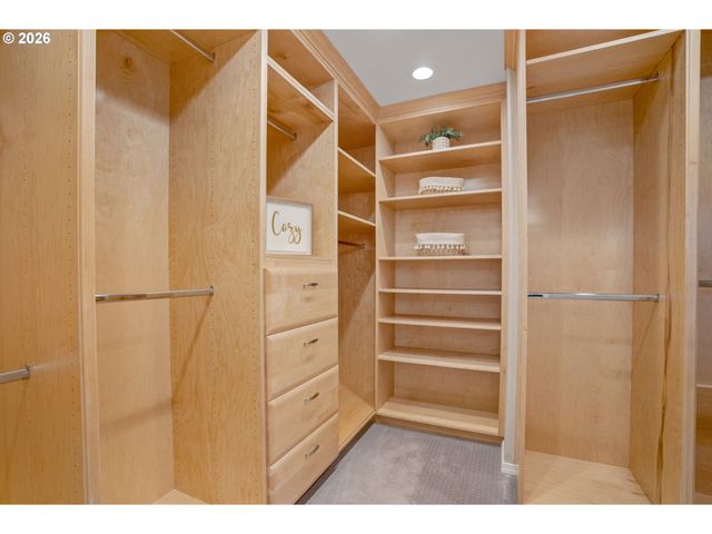 11450 Sw JACKIE Ct, Portland, OR 97224