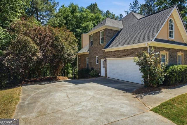 212 Brookstone Drive, Mcdonough, GA 30252