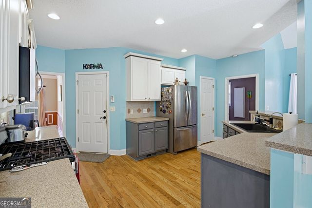 212 Brookstone Drive, Mcdonough, GA 30252