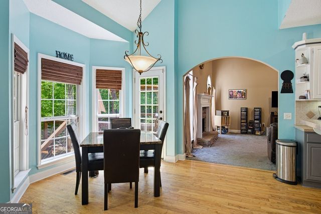 212 Brookstone Drive, Mcdonough, GA 30252