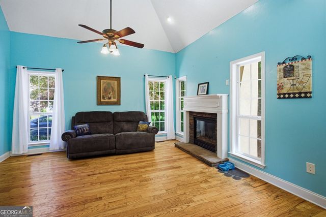 212 Brookstone Drive, Mcdonough, GA 30252