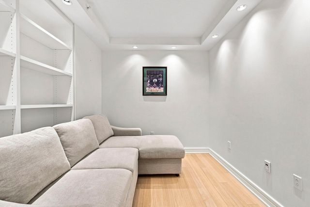 3 Avery St 305, Boston, MA 02111