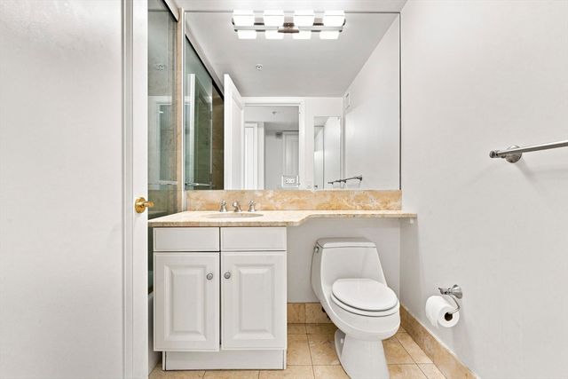 3 Avery St 305, Boston, MA 02111