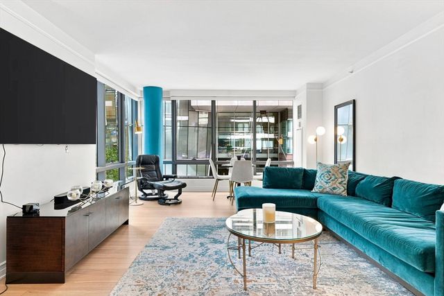 3 Avery St 305, Boston, MA 02111