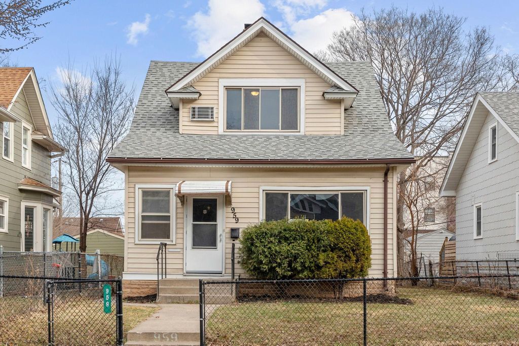 959 Carroll Avenue, Saint Paul, MN 55104