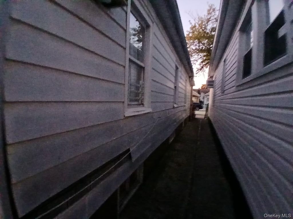 9802 Avenue L, Brooklyn, NY 11236 — photo 4