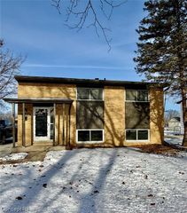 23556 Candace Drive, Rockwood, MI 48173