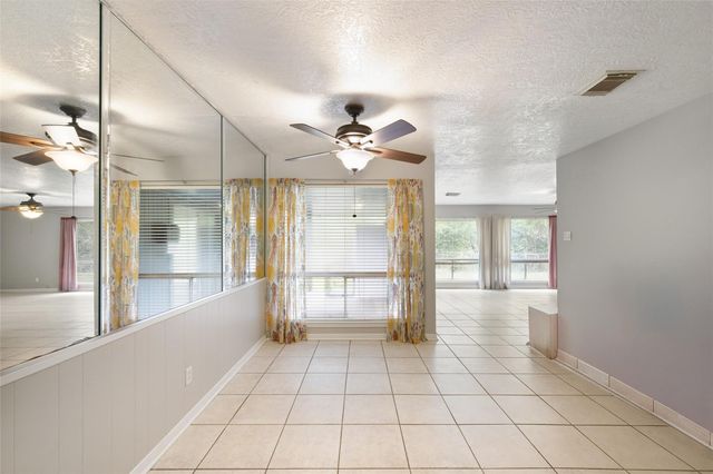 4205 Lariat Drive, Baytown, TX 77521