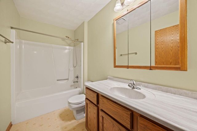 1411 Holly Drive, Janesville, WI 53546