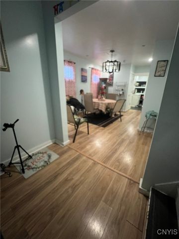 210 Hunt Avenue, Syracuse, NY 13207