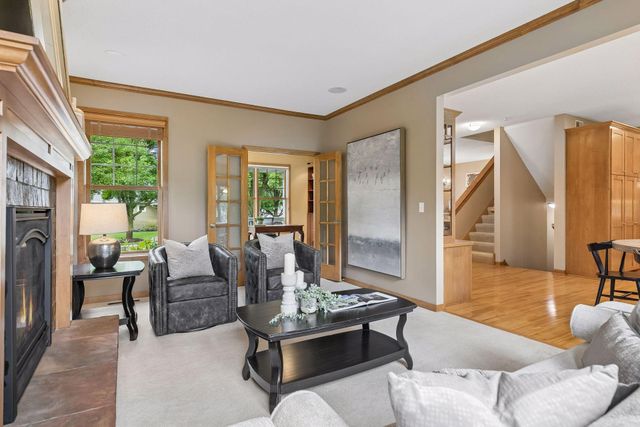 11455 Middleton Trail, Woodbury, MN 55129