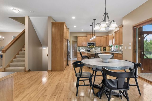11455 Middleton Trail, Woodbury, MN 55129