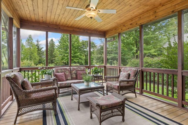 11455 Middleton Trail, Woodbury, MN 55129