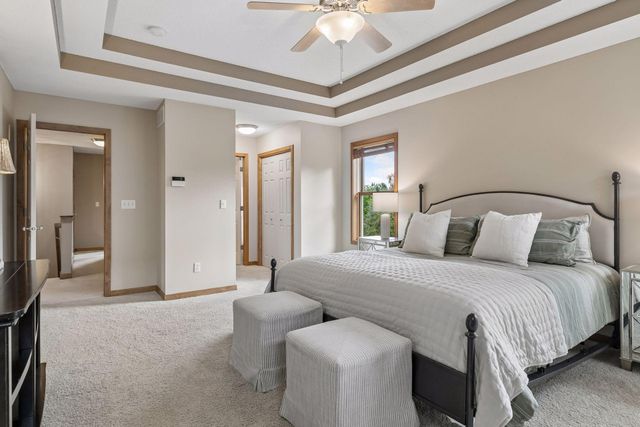 11455 Middleton Trail, Woodbury, MN 55129