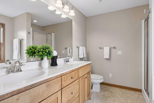 11455 Middleton Trail, Woodbury, MN 55129