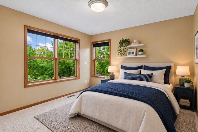 11455 Middleton Trail, Woodbury, MN 55129