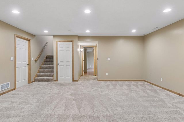 11455 Middleton Trail, Woodbury, MN 55129