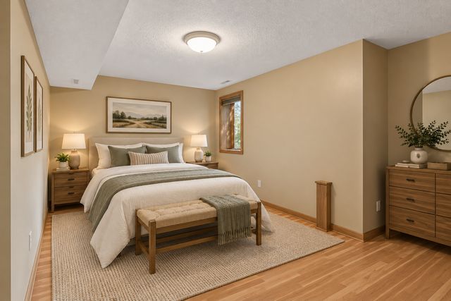 11455 Middleton Trail, Woodbury, MN 55129