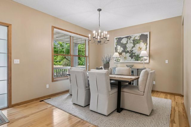 11455 Middleton Trail, Woodbury, MN 55129