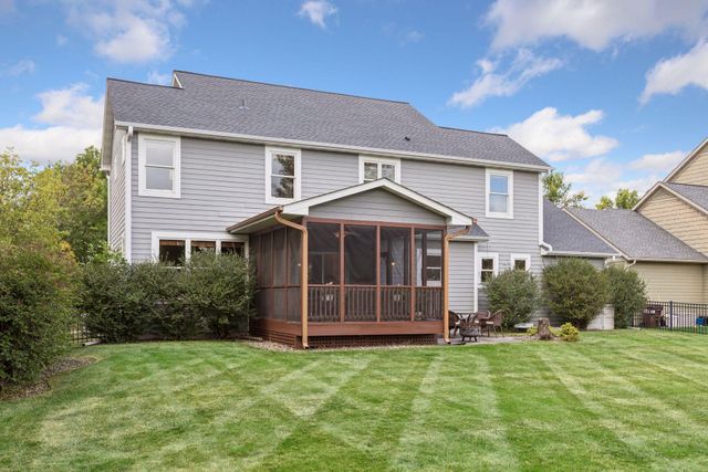 11455 Middleton Trail, Woodbury, MN 55129