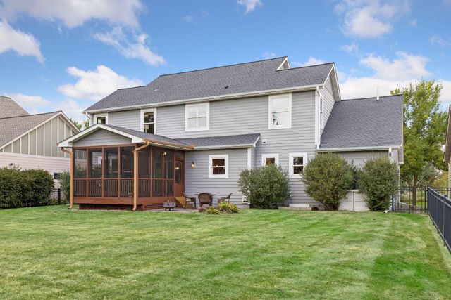 11455 Middleton Trail, Woodbury, MN 55129