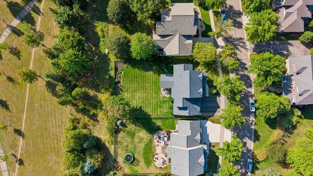 11455 Middleton Trail, Woodbury, MN 55129