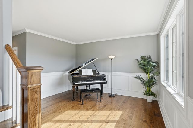 9430 Highland Court, St. John, IN 46373