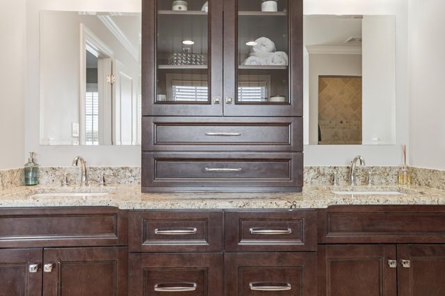 9430 Highland Court, St. John, IN 46373