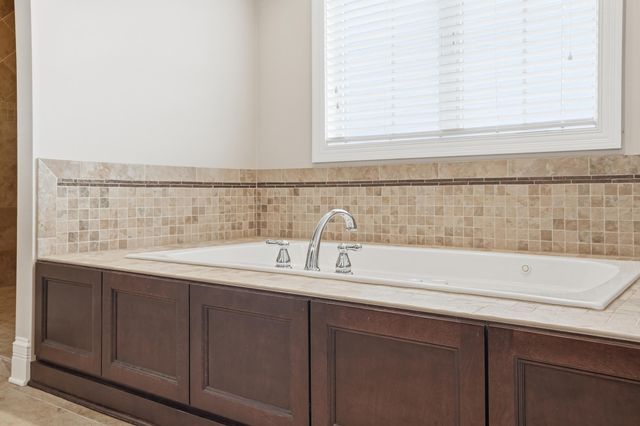 9430 Highland Court, St. John, IN 46373