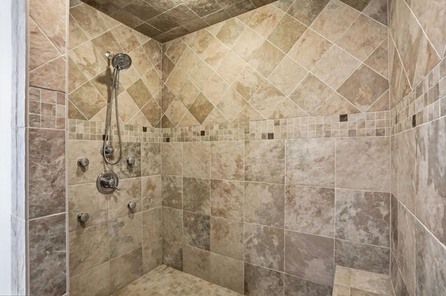 9430 Highland Court, St. John, IN 46373