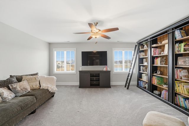 9430 Highland Court, St. John, IN 46373