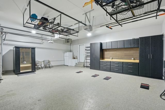 9430 Highland Court, St. John, IN 46373