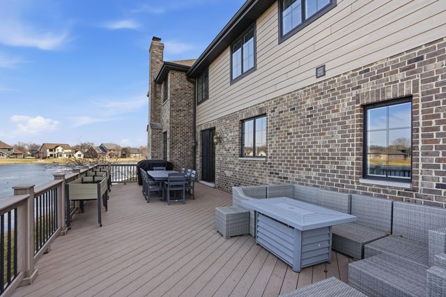 9430 Highland Court, St. John, IN 46373