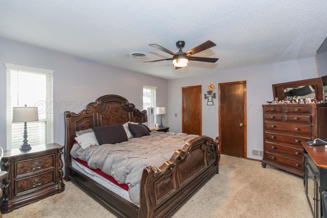 5807 CONTENTED Lane, Amarillo, TX 79109