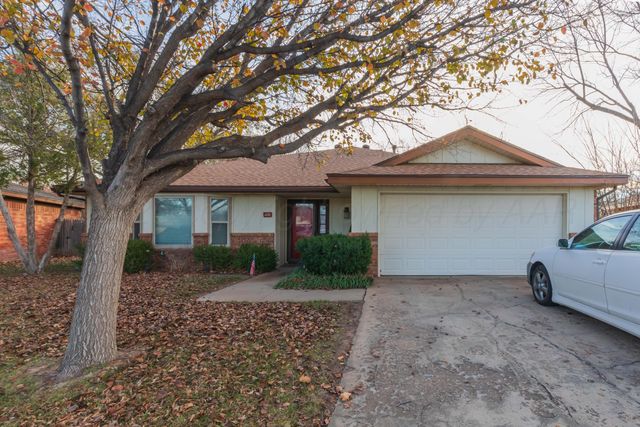 5807 CONTENTED Lane, Amarillo, TX 79109