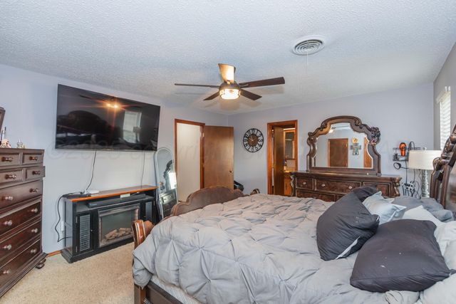 5807 CONTENTED Lane, Amarillo, TX 79109