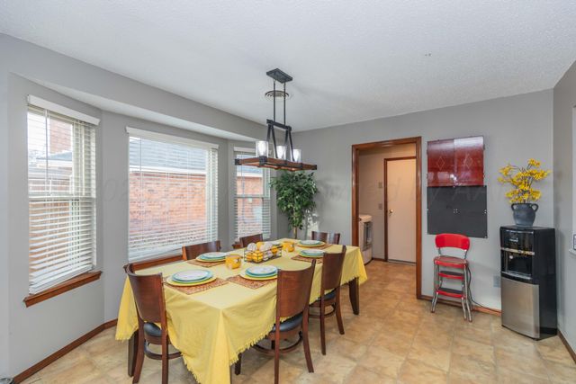 5807 CONTENTED Lane, Amarillo, TX 79109