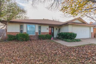 5807 CONTENTED Lane, Amarillo, TX 79109