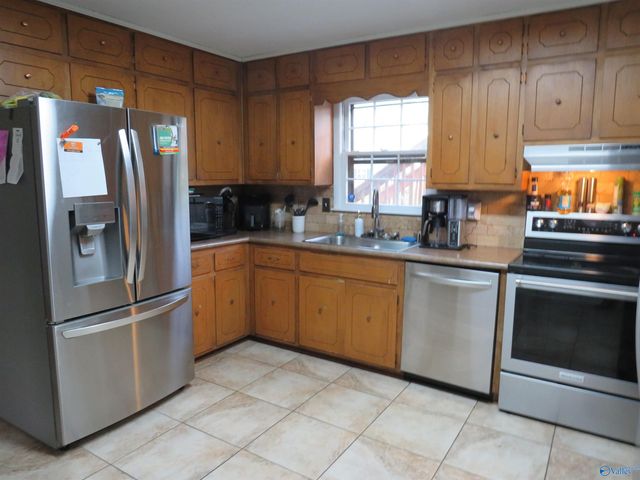 2755 Cedar Circle, Southside, AL 35907