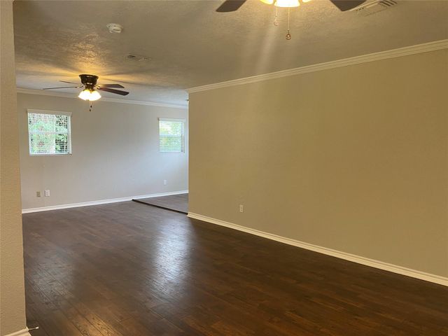 518 Big Deer Drive, Crosby, TX 77532