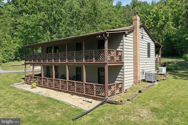 13010 BELLE MEADE LN, Markham, VA 22643