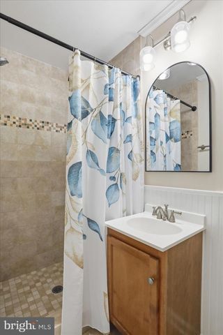 13010 BELLE MEADE LN, Markham, VA 22643