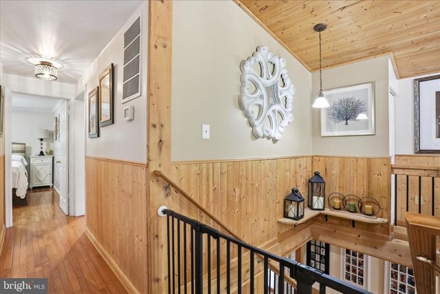 13010 BELLE MEADE LN, Markham, VA 22643