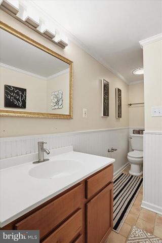13010 BELLE MEADE LN, Markham, VA 22643
